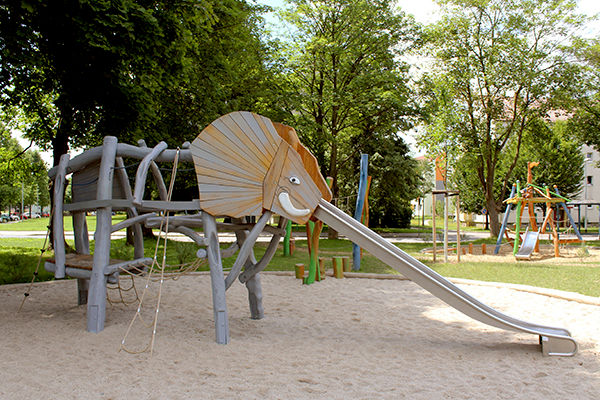 Zirkusplatz Zirkusplatz…